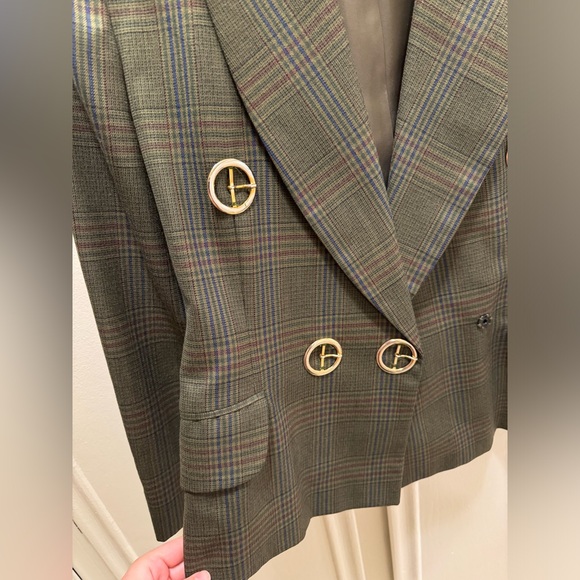 Moschino Vintage 1990’s Blazer with Peaked Lapels and Structured Shoulders - Picture 8 of 16